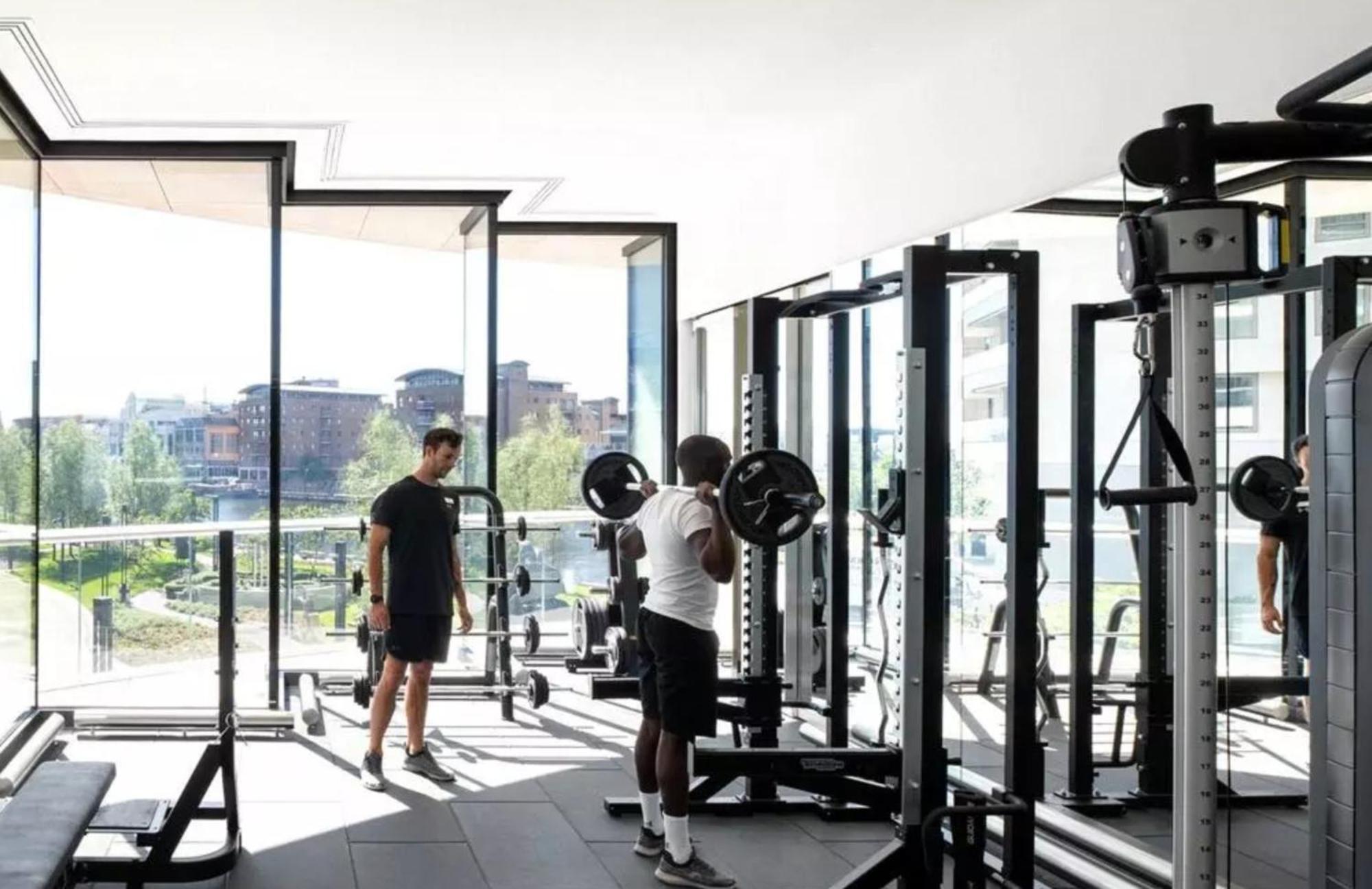 Two Bedrooms Penthouse One Park Drive, Canary Wharf ロンドン エクステリア 写真