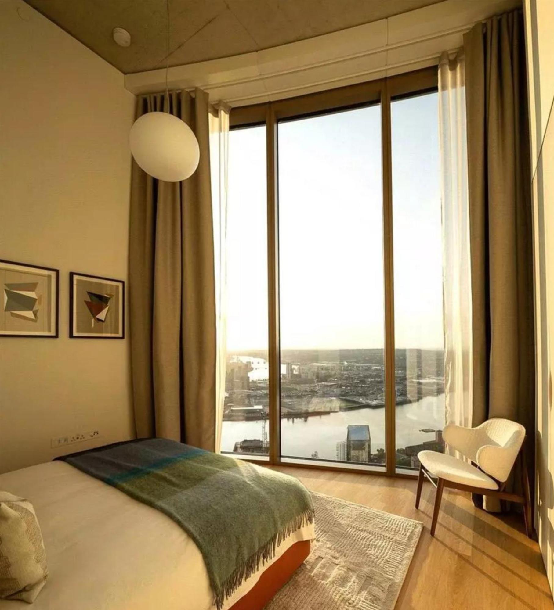 Two Bedrooms Penthouse One Park Drive, Canary Wharf ロンドン エクステリア 写真